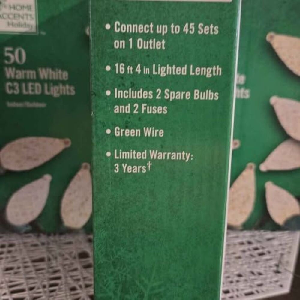 2 Boxes 50 C3 warm white Christmas lights. - Picture 3 of 4